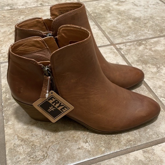 Frye Judith Double Zip Bootie - Picture 3 of 8